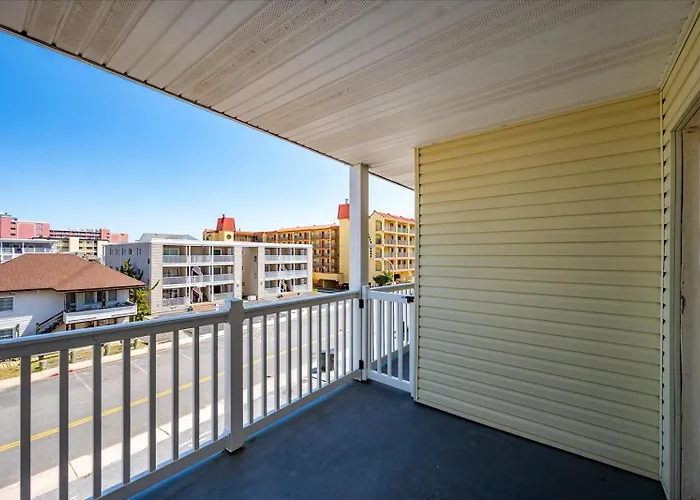 Midtown Oc Retreat Ocean Block Sleeps 10 Holiday home Ocean City